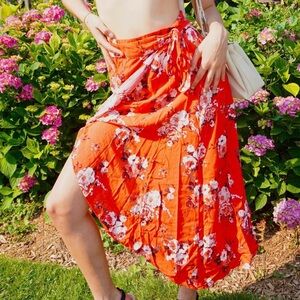 💙Red & White Floral Wrap Skirt